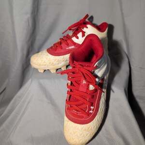 Under Armour Leadoff Mid RM 3.0 Jr. Youth Baseball Cleats Red White